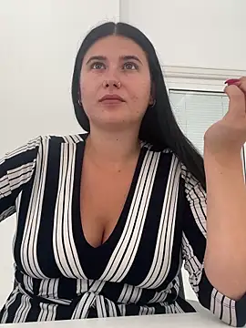 KimberlyBlueOfficial online show from June 2, 9:10 am
