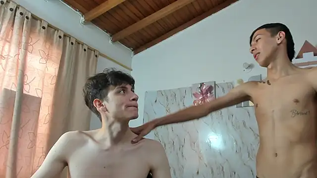 Sweet boyshot online show from April 14, 1:44 pm