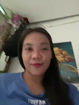 holdmetight21 online show from April 13, 1:51 am