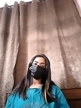 Shanaya450 online show from April 10, 12:00 pm