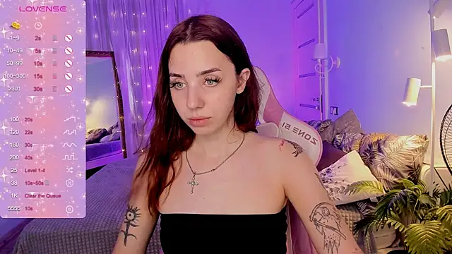 CharliGrace  online show from July 19, 6:37 am