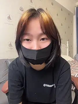 YouYou-999 online show from April 10, 11:49 am