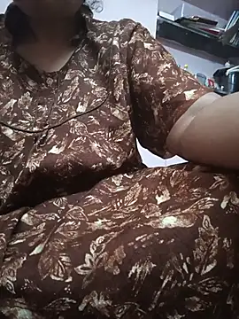 Tamilaunty35 online show from June 30, 4:56 am