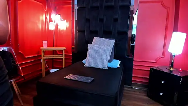 sophiahart online show from July 20, 12:07 pm