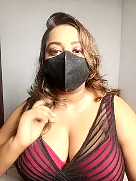 Suger Lips 99 online show from June 12, 5:21 pm