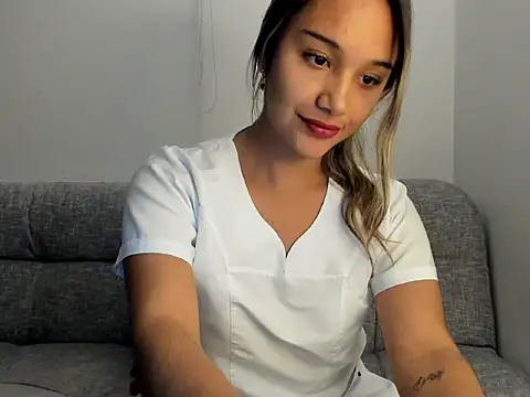 Miss Taniac online show from May 6, 1:42 am