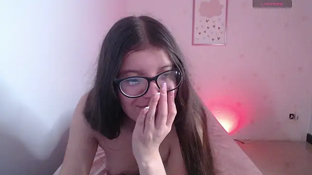 Kailee ch online show from June 3, 2:33 pm