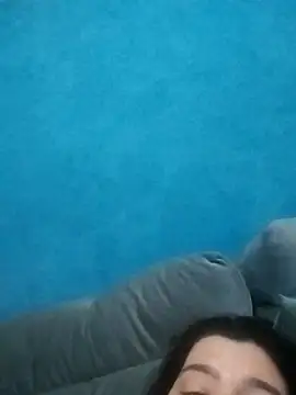 lindinhagostosa21 online show from April 17, 12:13 am