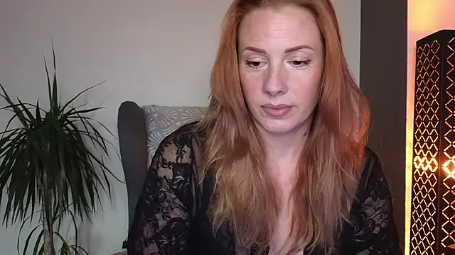 Sharon Red online show from October 4, 3:49 pm