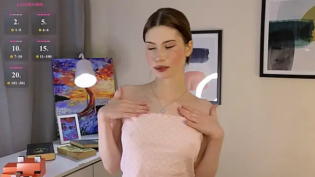 Umia Bordered online show from July 15, 10:25 pm