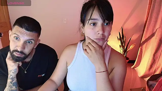 Alyssa and DAngelo online show from April 30, 1:44 am