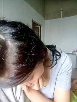 lelenana online show from April 25, 2:03 am