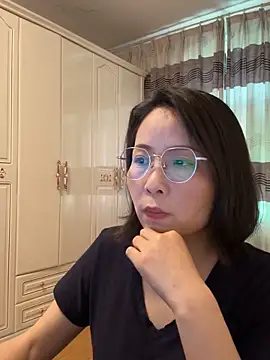 lisha521 online show from June 3, 1:39 am