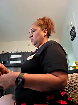 Destinypr online show from April 19, 1:33 pm