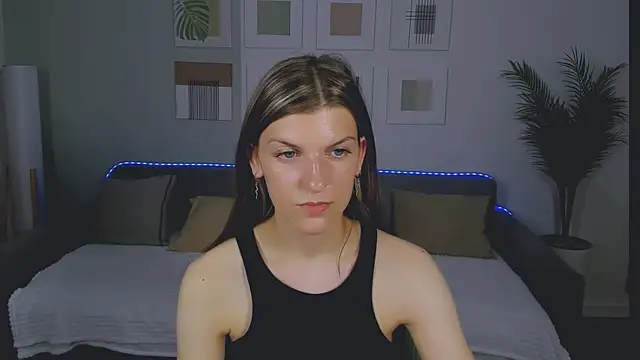 AnnaThorne online show from May 21, 9:07 am