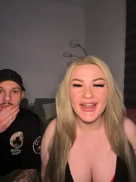 SexyCouple1910 online show from April 20, 6:22 pm