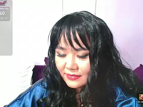 Yvette Minna online show from April 18, 5:59 pm