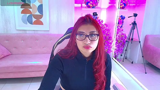 Sofi monroeee online show from May 29, 7:23 pm