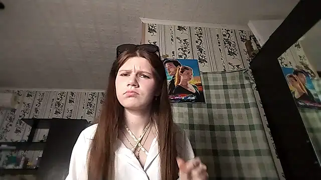 SharyLoughty online show from May 6, 3:49 pm