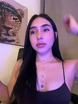 IsabellaNoir  online show from May 28, 8:07 pm