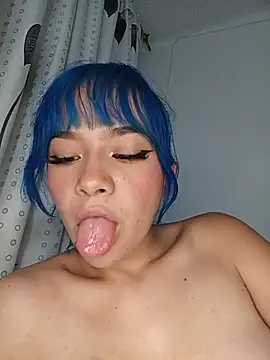 mistyyblue online show from May 31, 3:12 am
