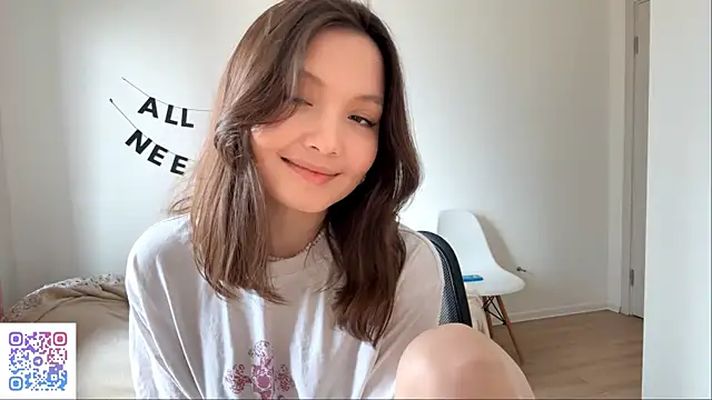 RochelTrewhitt online show from May 10, 11:56 am