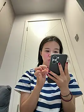NiNa5203 online show from July 8, 2:30 pm