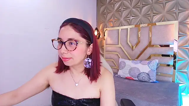 stephaniesun  online show from May 30, 1:20 pm