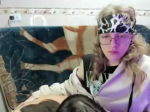 Jinnbooky online show from April 25, 2:36 am