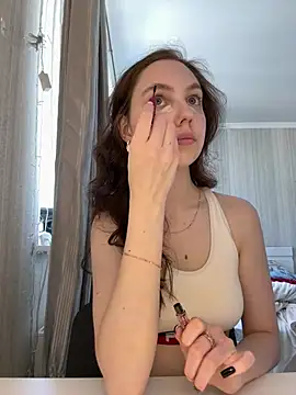  AliceWells online show from May 10, 2:41 pm