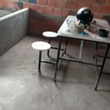  - - putinha -  online show from April 24, 5:16 pm