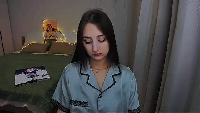 JulietteMonli online show from June 29, 7:13 pm