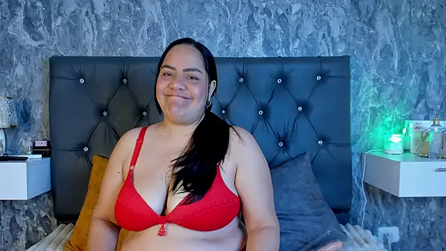 Zoedeleon online show from June 15, 7:36 pm