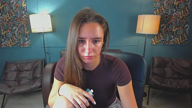 NicoleWells22 online show from June 4, 5:56 am