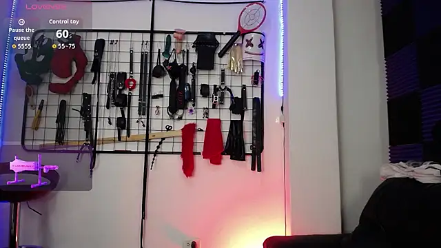 Dark Evan online show from April 24, 2:09 pm