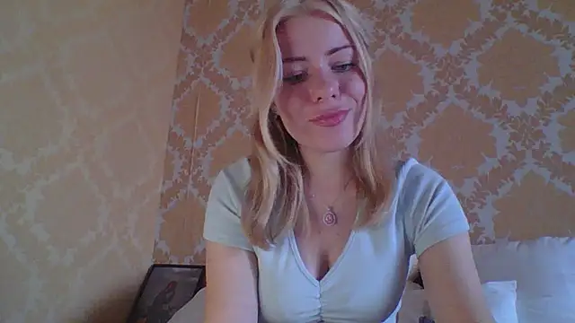 Softy Aura  online show from July 28, 2:13 pm