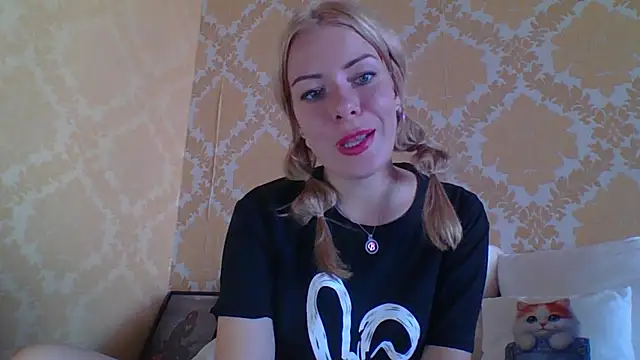 Softy Aura  online show from July 27, 2:58 pm