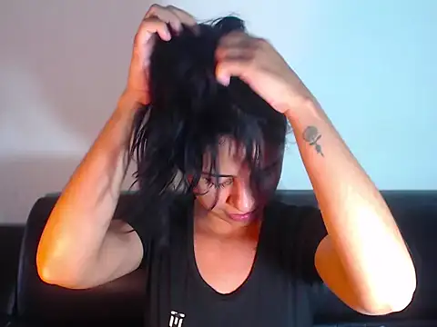 BellaLuxxs online show from June 10, 10:19 pm