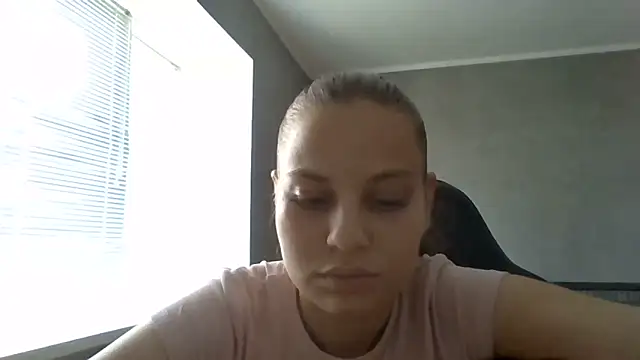  Linsyy ee  online show from June 11, 10:23 am