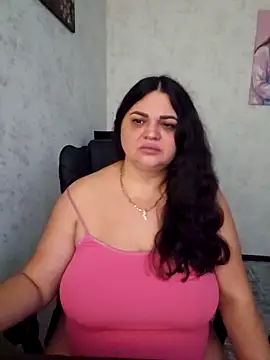 -CUTE-EVVIL- online show from May 12, 4:46 pm