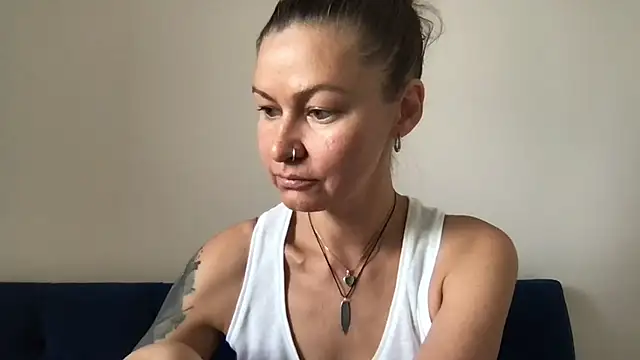 Marian Keller online show from June 3, 9:10 am
