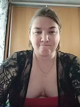 MiyaOlliver online show from June 2, 11:55 am