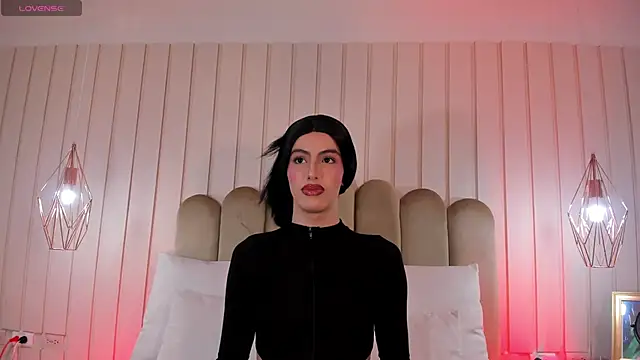 nicki-west online show from June 6, 7:53 pm