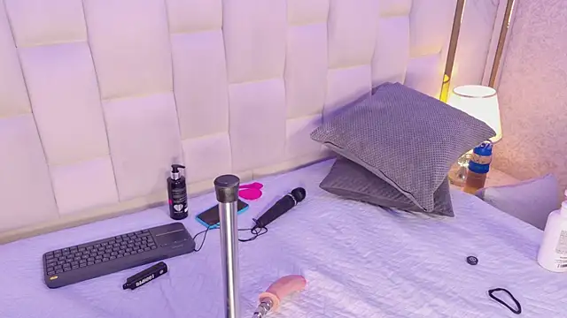 Paulina25  online show from July 12, 7:47 pm