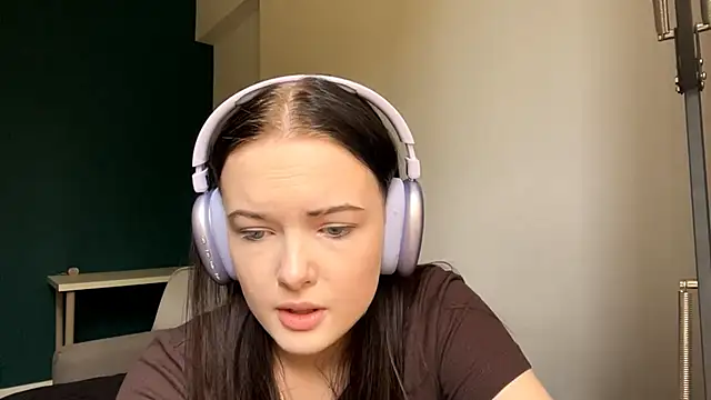 AmbientInvalid online show from May 7, 1:26 pm