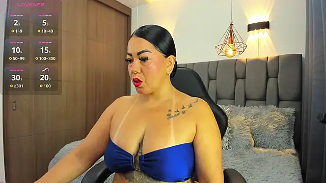 Alanna 19 online show from June 4, 2:54 pm