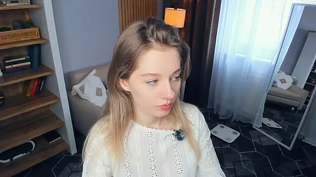 katemossse online show from May 1, 9:12 am