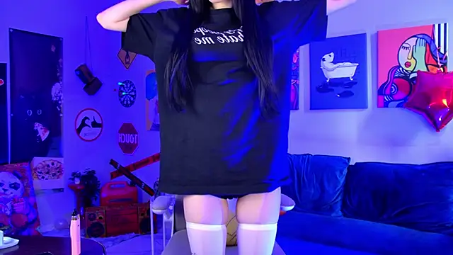 SeraphineSparda online show from June 3, 11:55 am