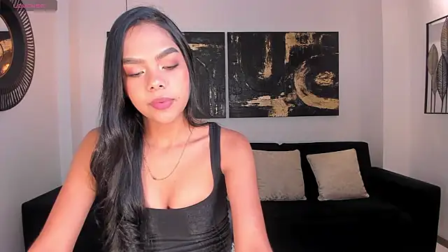 SaphiraJames online show from July 17, 3:11 am
