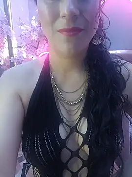 Elizabeth bennett online show from July 21, 5:35 pm